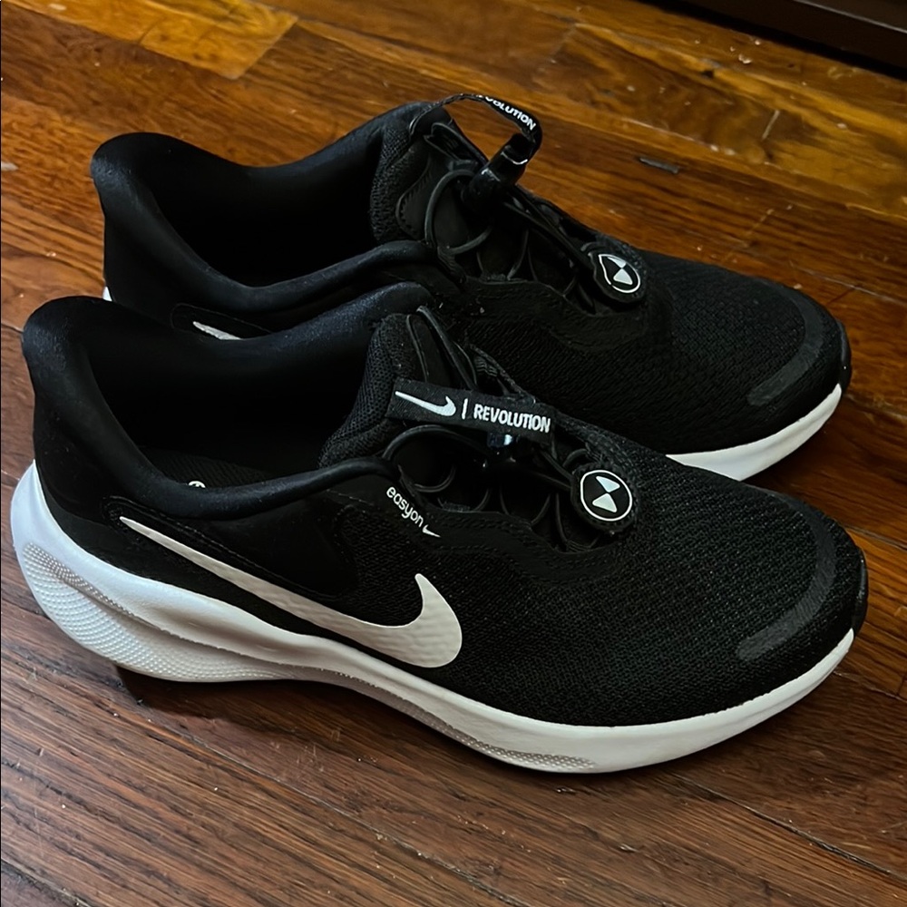 Nike Revolution Black and White Running Shoes